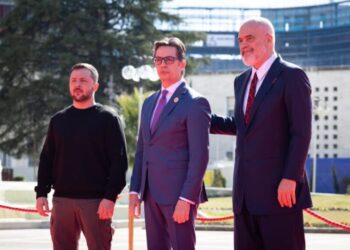 Pendarovski: Mbështetje e plotë për Ukrainën, në rrugën që ata do ta zgjedhin