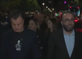 Protestat në Shqipëri: Policia arrestoi dy deputetë të opozitës