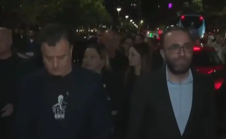 Protestat në Shqipëri: Policia arrestoi dy deputetë të opozitës