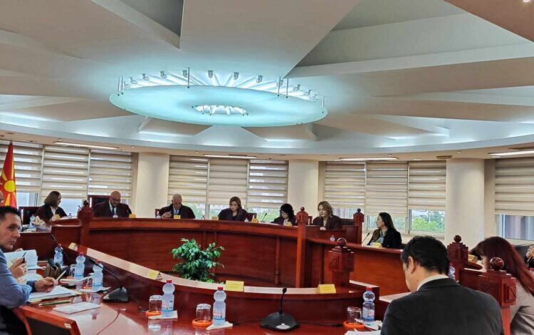 Kushtetuesja shfuqizon Balancerin