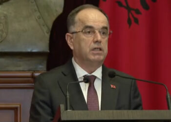 “Nuk u bë konsultim publik, sjell paqartësi dhe pasiguri”, Begaj i kthen Kuvendit ligjin “Për Inspektimin”: Mungon edhe kosto financiare