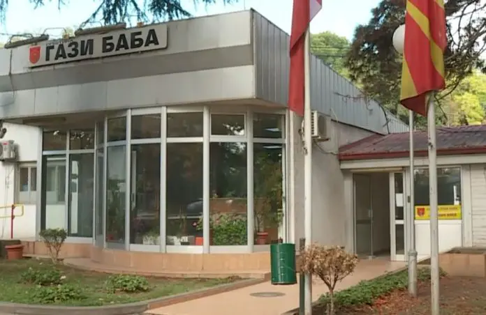 Komuna e Gazi Babës në Shkup ende nuk po zbaton gjuhën shqipe