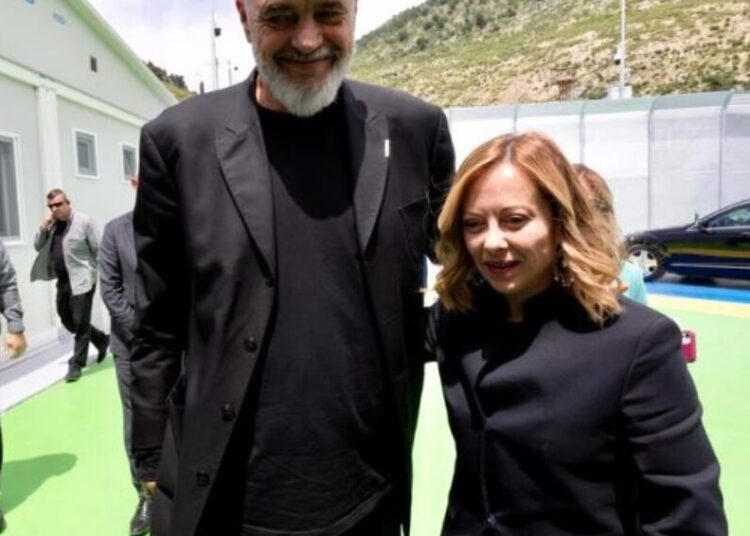 Meloni thotë se është kërcënuar me vdekje nga trafikantët, për shkak të marrëveshjes me Shqipërinë për emigrantët