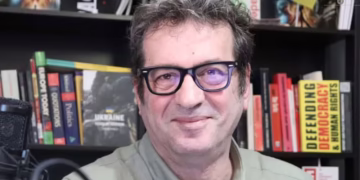 Nga rrjetet sociale në korridoret e pushtetit: Ndaloni t’i thoni Ukrainës të heqë dorë nga toka, filloni t’i thoni Rusisë ta kthejë atë