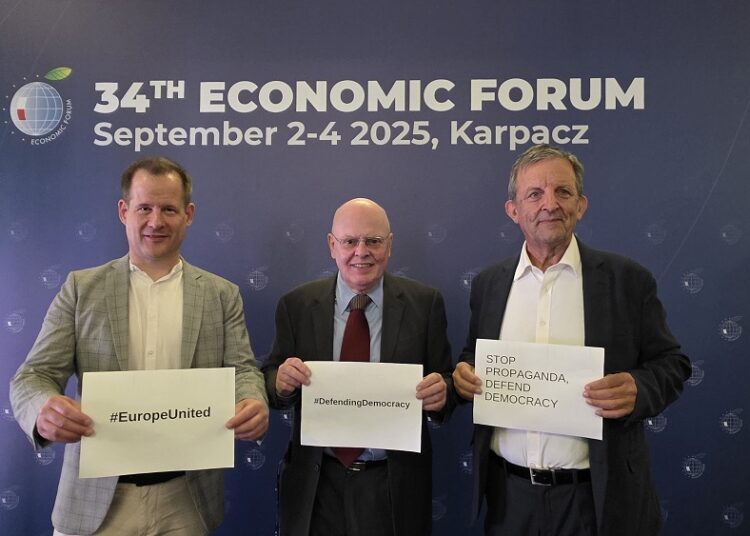 Liria e mediave nën presion: Organizatat evropiane japin alarmin