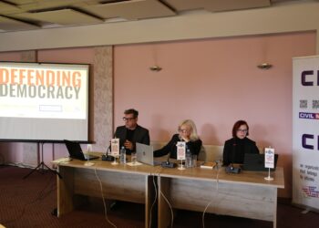 Mbrojtja e Demokracisë: Fushëbeteja e së Vërtetës – Konferencë Kombëtare për Shtyp (08.10.2025)